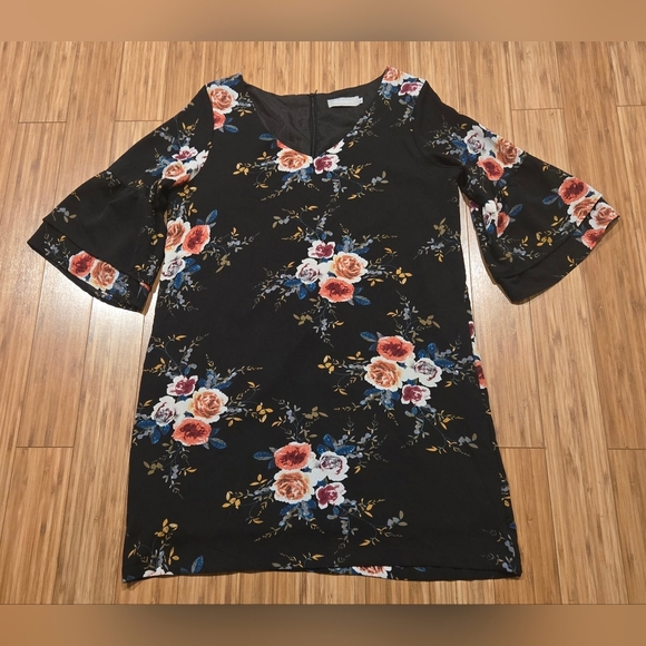 NWOT Belongsci Floral Midi Dress - Picture 2 of 9